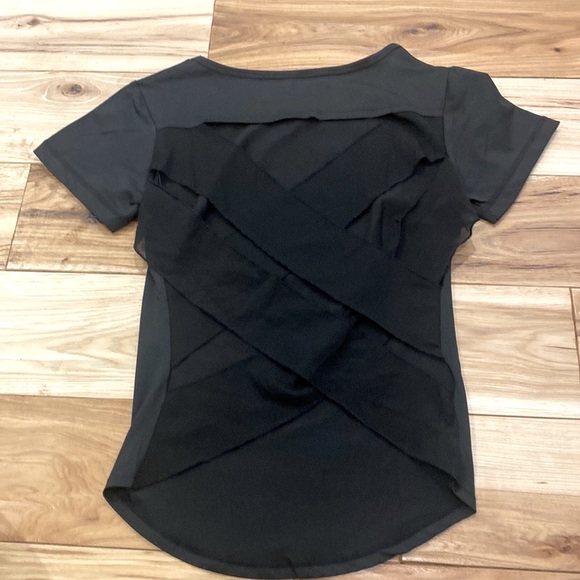 lululemon athletica Tops - Mia Brizal workout top sz small open back